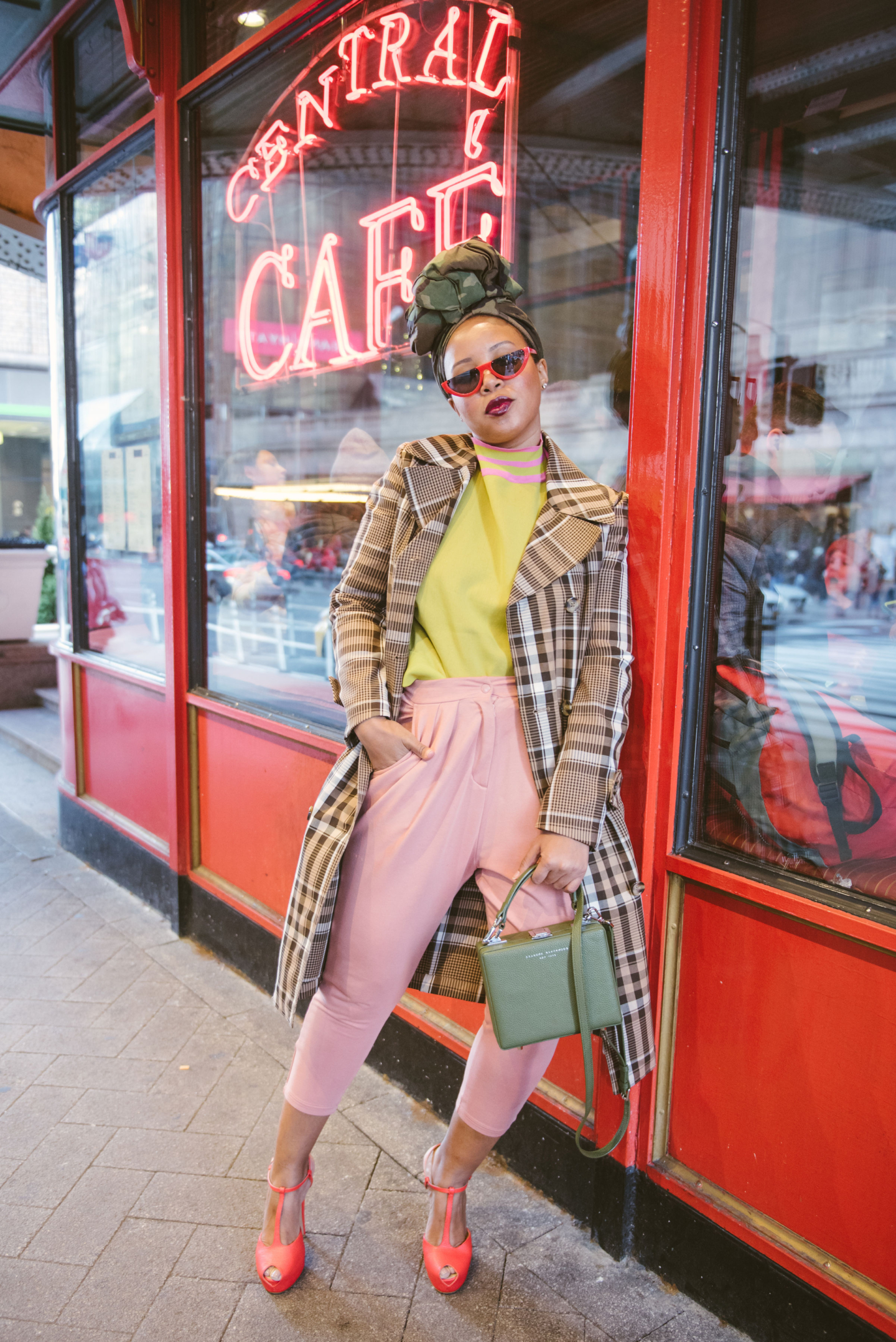 New York Mommy Daughter Photoshoot With Airbnb Experiences